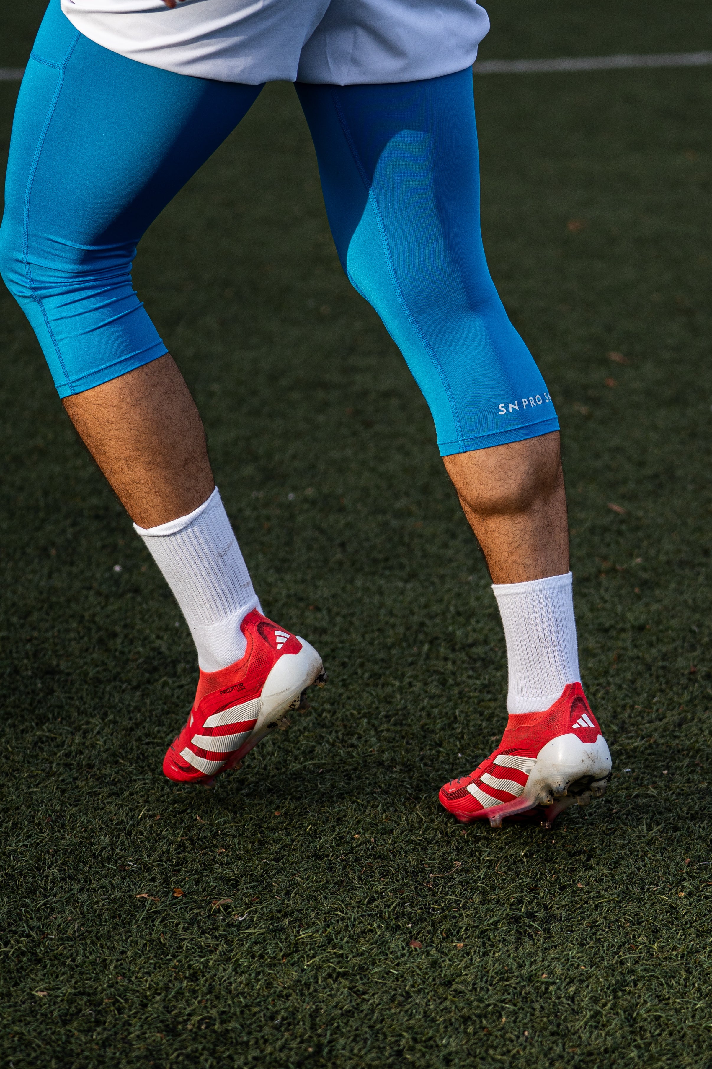 Cache Awra Bleu – Fraîcheur et Maîtrise par SN PRO®